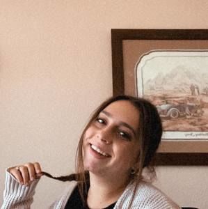 Meet your Posher, Elizabeth